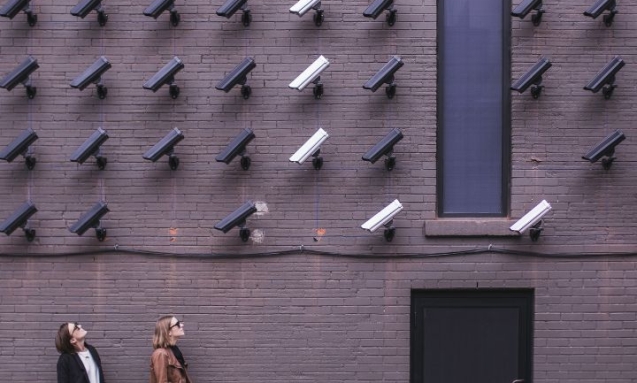 cctv-wall-of-cameras-720x720